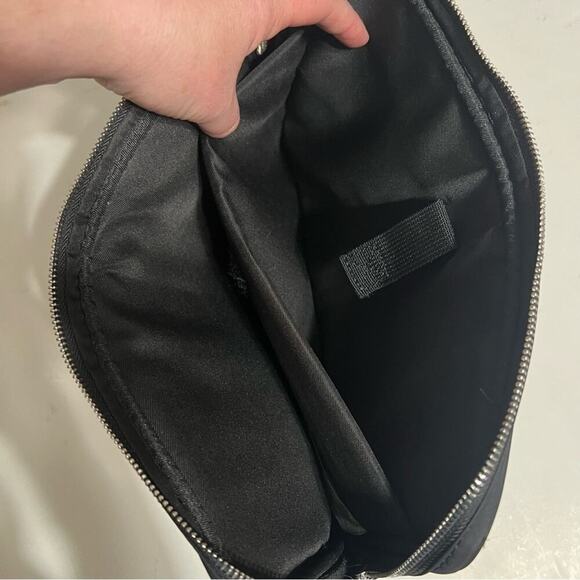 Zara Black Quilted NYLON LAPTOP CASE - Picture 9 of 11